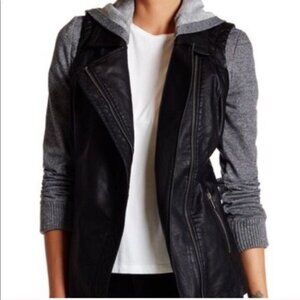BNCI by Blanc Noir Faux Leather Moto Jacket with knit sleeves Womens L
